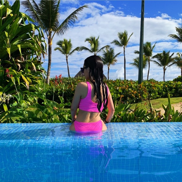 Meet your Posher, Ju - Picture 1 of 1